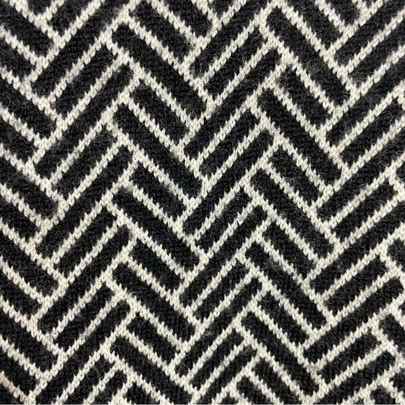 Lululemon Yogi Crew Merino Wool Patterned Sweater Size 4 - Picture 9 of 10